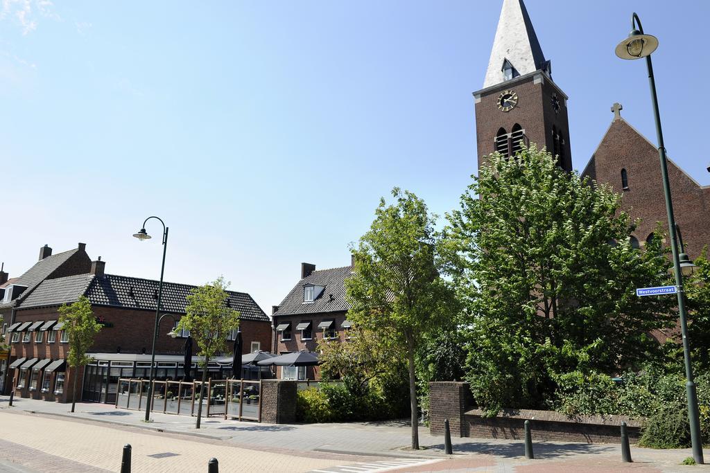 Hotel-Restaurant Thuis! Dinteloord Exterior foto
